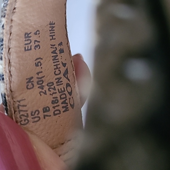 Coach Elizabeth Leather Heel Sandals ❤️ - Picture 8 of 8